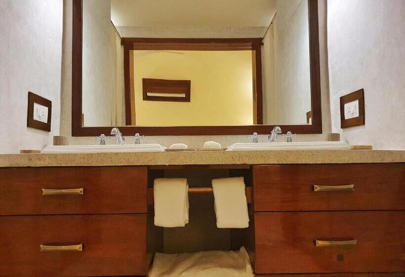 Люкс, Bijapur Lodge Jawai