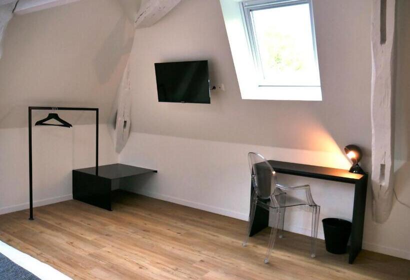 Трехместный Номер Deluxe, Kastellren   Rennes   Grand Parking Privé