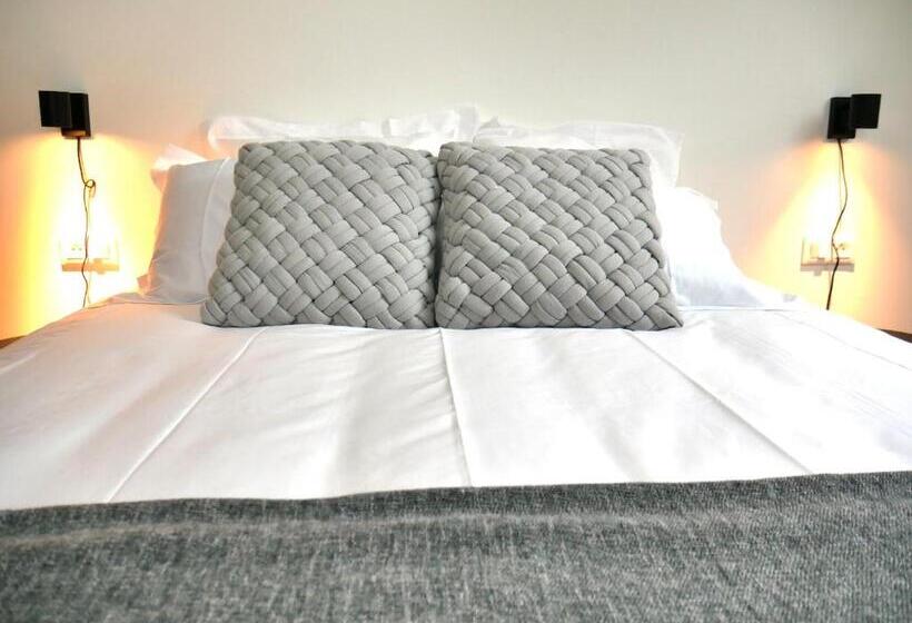 Трехместный Номер Deluxe, Kastellren   Rennes   Grand Parking Privé