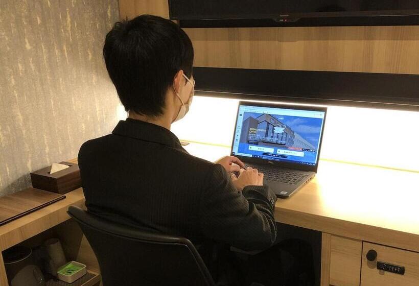 اتاق استاندارد یک نفره, Henn Na Hotel Komatsu Ekimae
