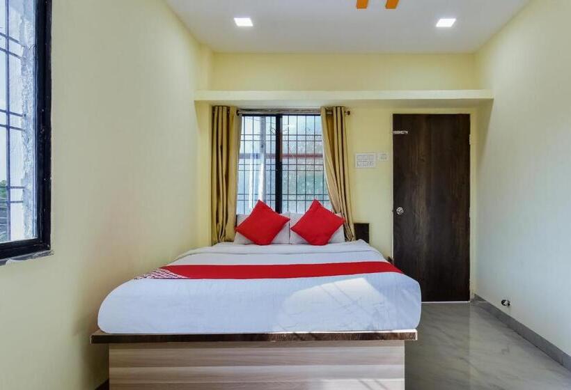 Трехместный Номер Классика, Oyo 75434  Everest Inn
