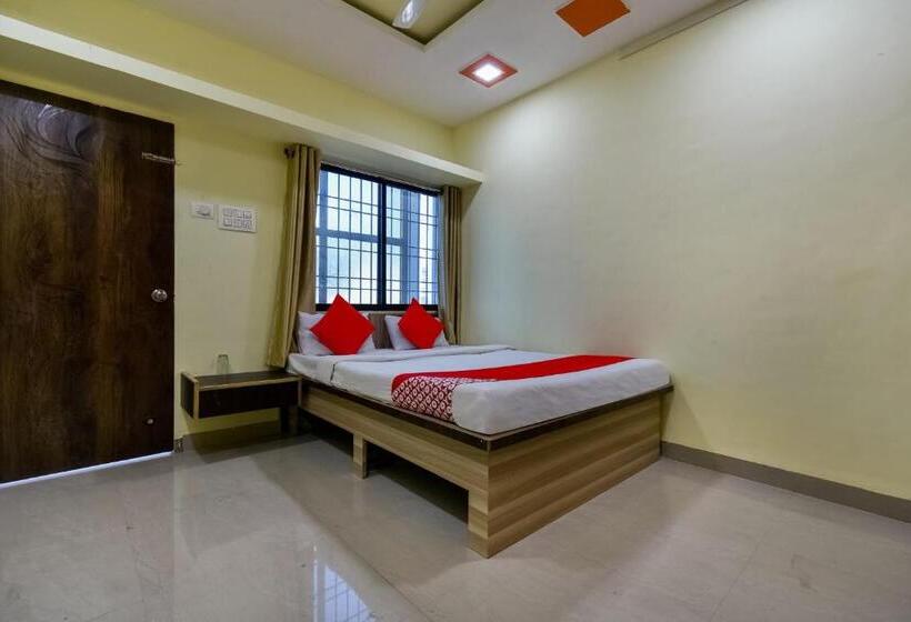 Трехместный Номер Классика, Oyo 75434  Everest Inn