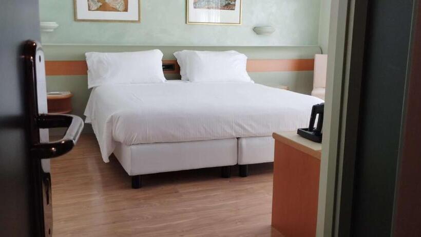 Семейный Номер, Best Western Hotel Leonardo Da Vinci