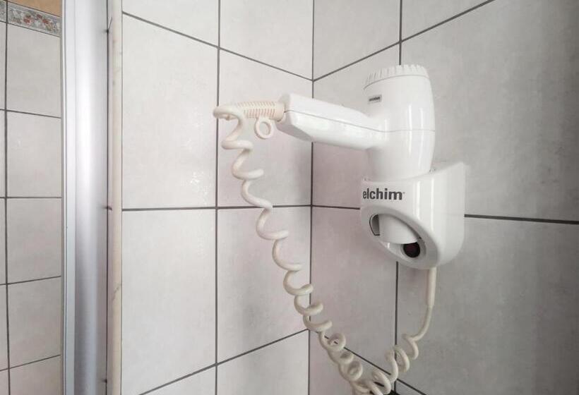 اتاق استاندارد, Venini