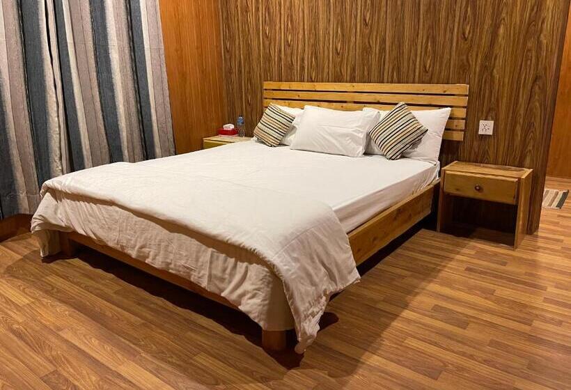اتاق لوکس, Indus View Hotel Skardu