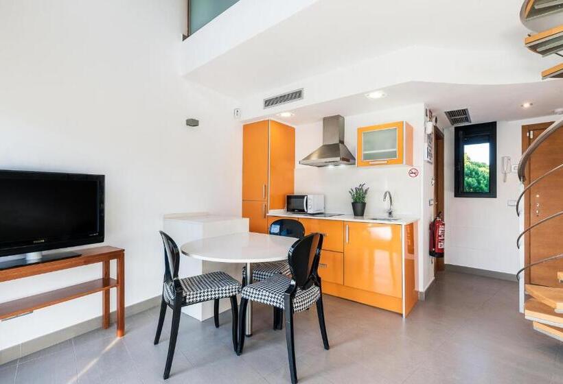 آپارتمان دوبلکس 1 خوابه, Aparthotel Las Palmeras Castelldefels
