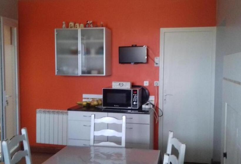 Номер Стандарт Вид на Сад, Maison Venitia
