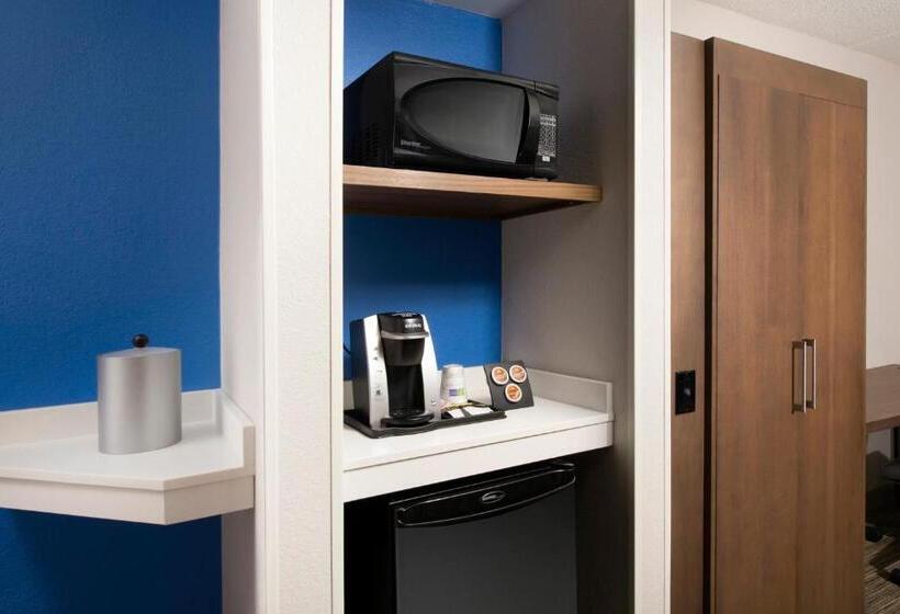 스위트 킹사이즈 침대, Holiday Inn Express & Suites Baltimore   Bwi Airport North, An Ihg