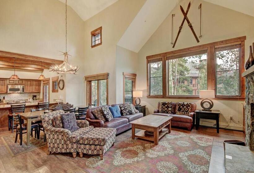 בית, 3 חדרי שינה, Mountain Thunder Lodge