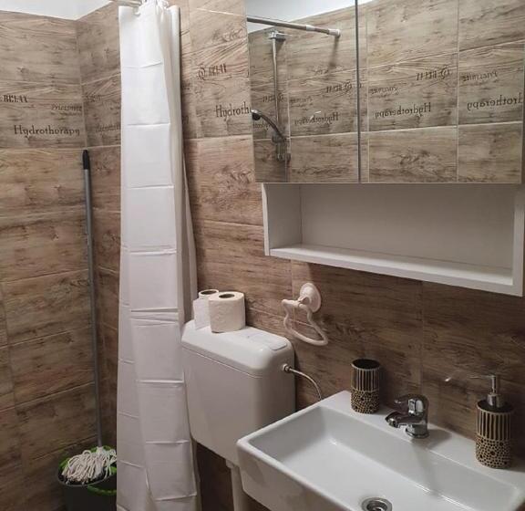 Номер Стандарт, Hócza House Poroszló