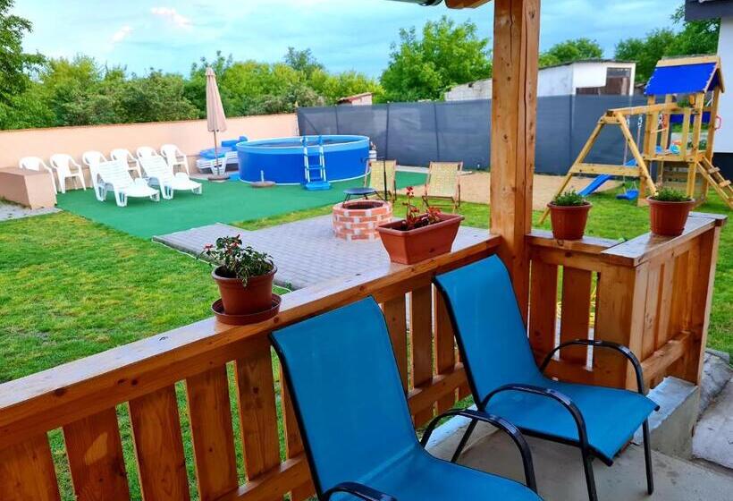Номер Стандарт с Балконом, Hócza House Poroszló