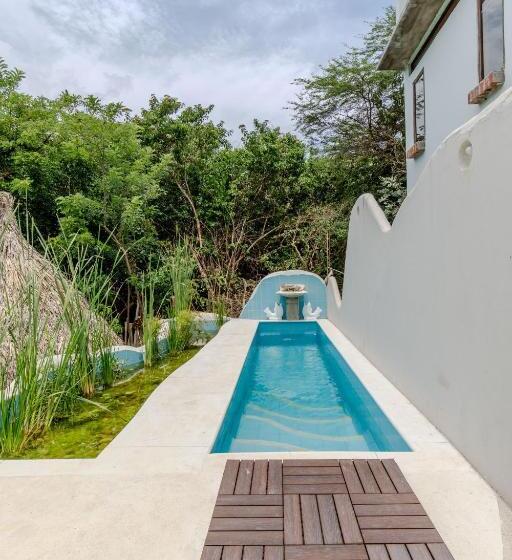 Standard room with outdoor bath, Casa Caracola