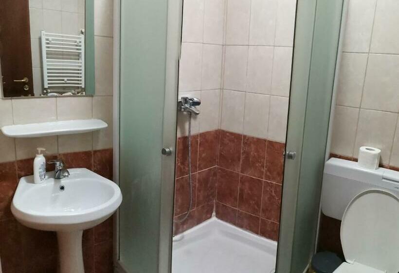 اتاق لوکس, Natalia Guesthouse