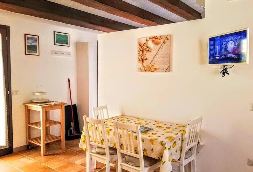 بنگله خانوادگی, Agriturismo Rosa Antica