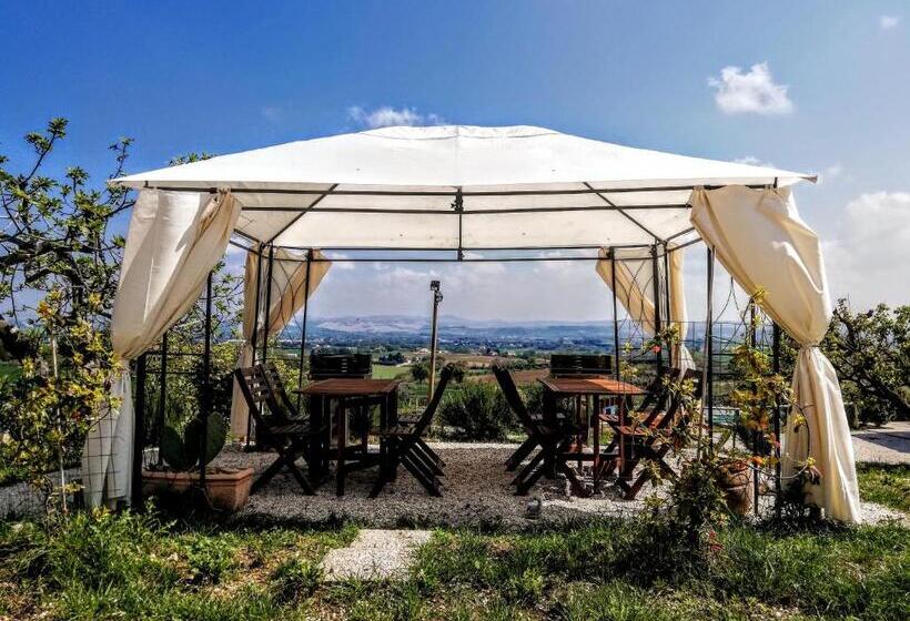 استودیو خانوادگی, Agriturismo Rosa Antica