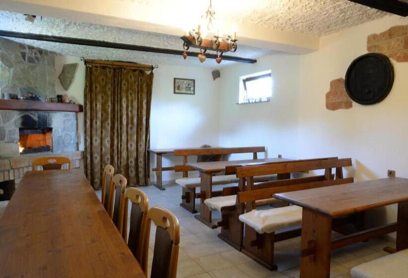 Дом 1 Спальня, Ubytování U Rybníka Bořetice