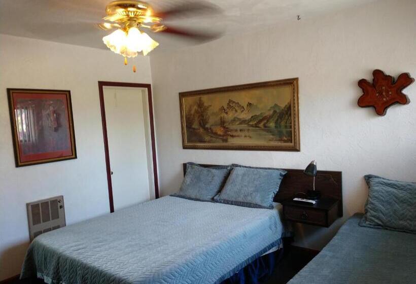 标准三人间, Swiss Mountain Motel