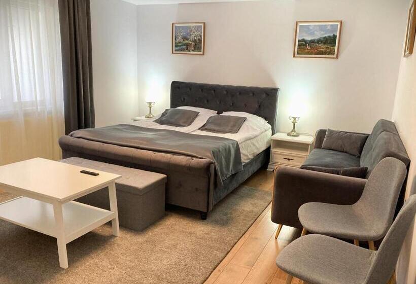 스탠다드 트리플 룸, Pensiunea Casa Stefanel