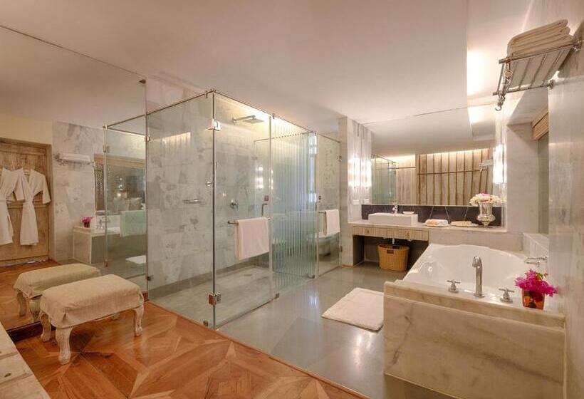 Полулюкс, The Rawla Narlai   A Luxury Heritage Stay In Leopard Country