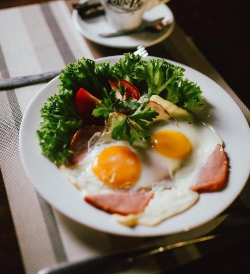 디럭스 룸, Antique House