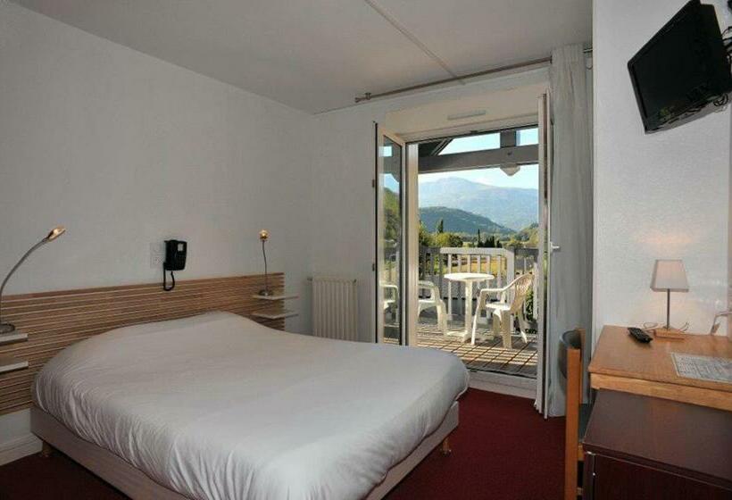 Номер Стандарт, Hôtel Chez Pierre D'agos