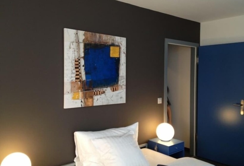 Номер Стандарт, Hôtel Au Boeuf Rouge