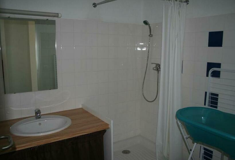 스탠다드 스튜디오, Residence Adrechas Et Spa