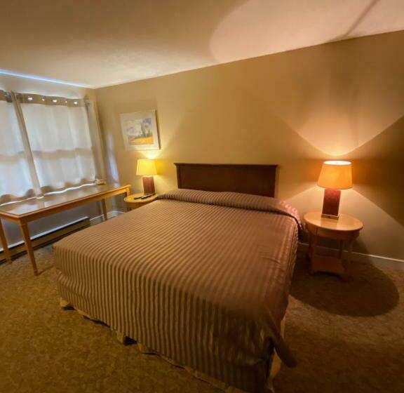 스탠다드 룸 킹사이즈 침대, Twin Creeks Motel