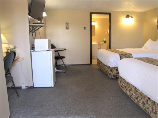 Номер Стандарт, Bear Country Inn And Suites