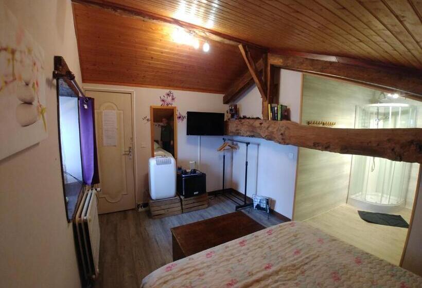 Номер Стандарт, Chambres D Hotes Manoir Le Cristal  Futuroscope à Petit Prix