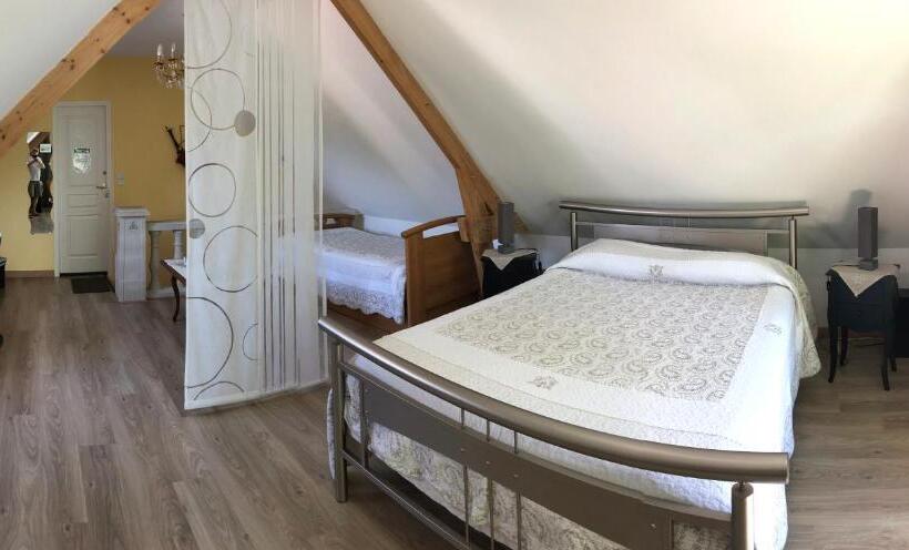 Family Suite, La Carrière