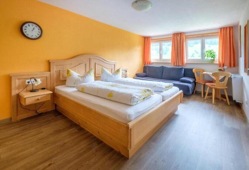 Семейный Номер, Gästehaus Schlegel