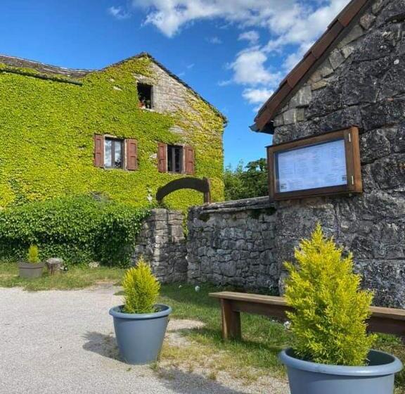 Семейный Номер, Auberge De Cadenas