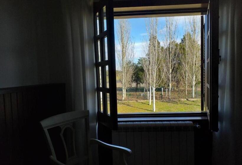 Семейный Номер, Greenside Of Sea Hostel