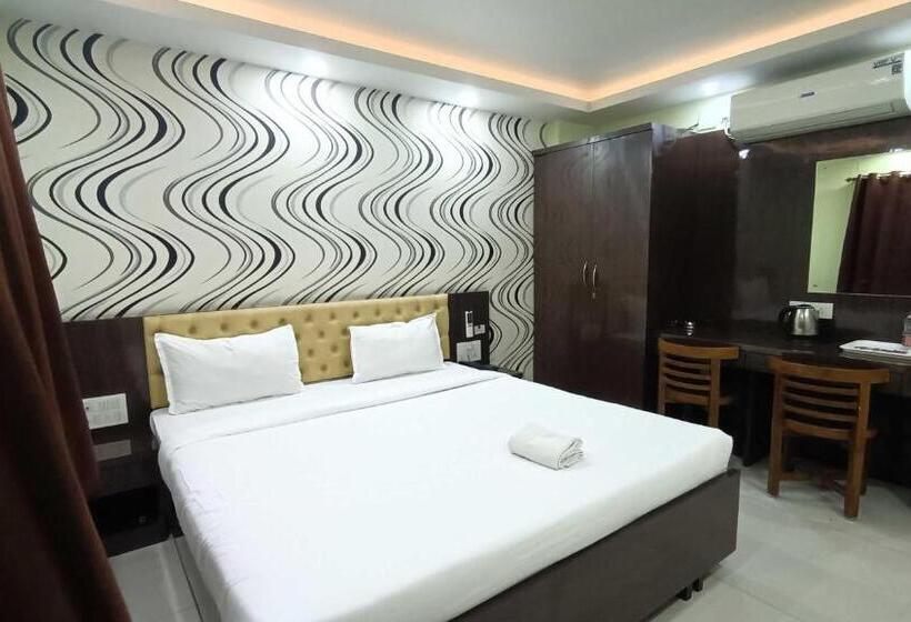Standardrum, Oyo 63219 Amtala Guest House