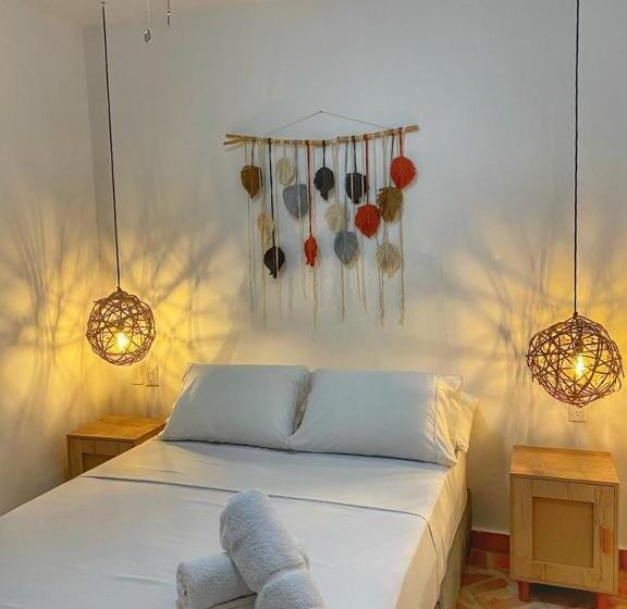 Номер Стандарт, Traveler Hostel