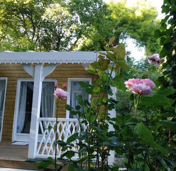 Номер Стандарт, Le Moulin Des Roses