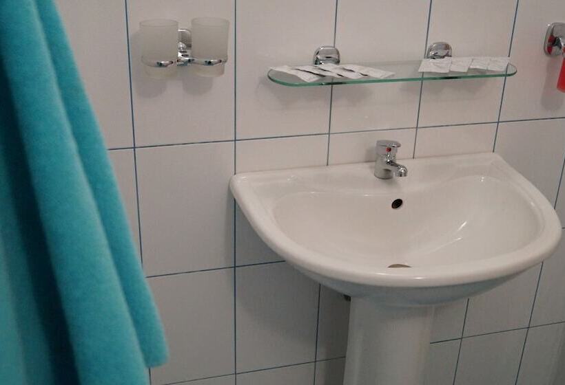 Четырехместный Номер Стандарт, Motel Evrazia Bataysk