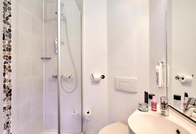 Номер Стандарт, Welcomotel Les Mureaux