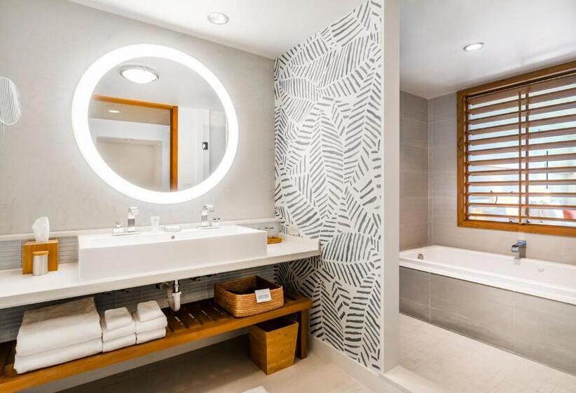 Junior Suite Widok Morze, Eden Roc Miami Beach