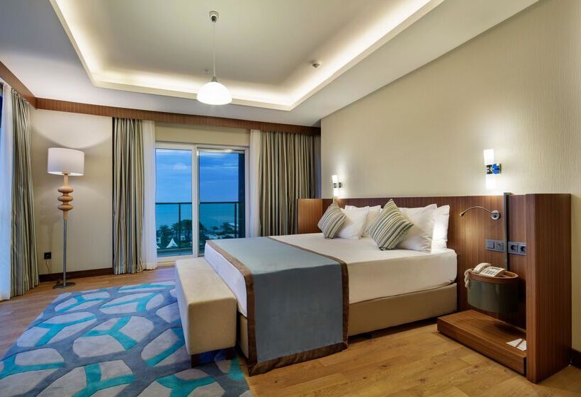 带大床的套房, Papillon Ayscha Resort & Spa