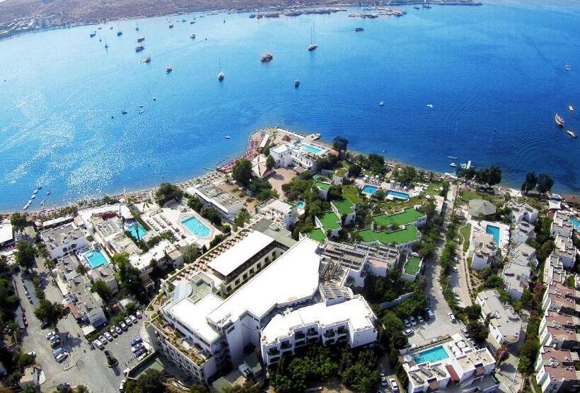 Номер Стандарт Вид на Море, Royal Asarlik Beach