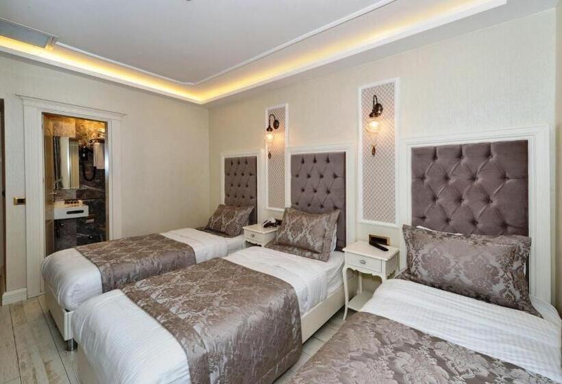 Standard Triple Room, Zeynep Sultan