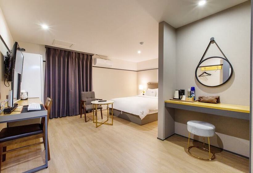 Номер Deluxe, Brown Dot Hotel Minam