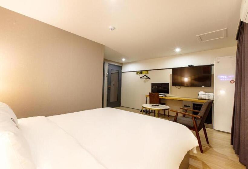 Номер Deluxe, Brown Dot Hotel Minam