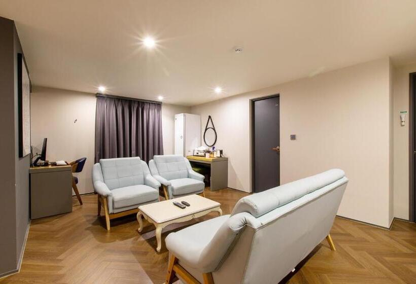 Люкс Superior, Brown Dot Hotel Minam