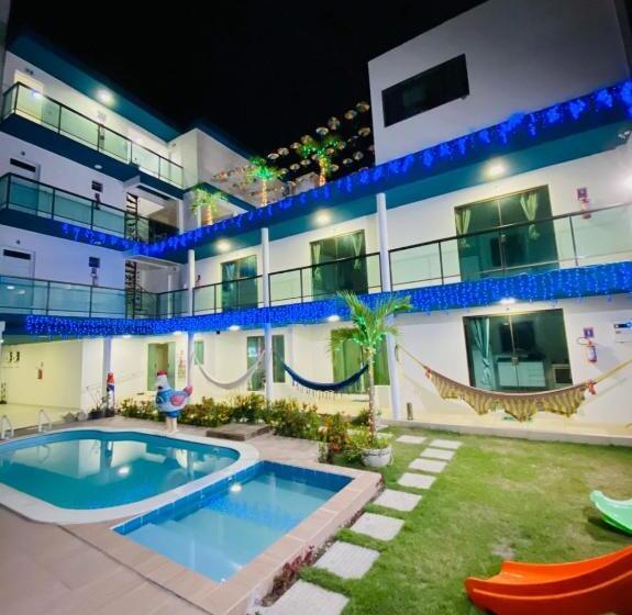 חדר משפחתי, Porto Flats