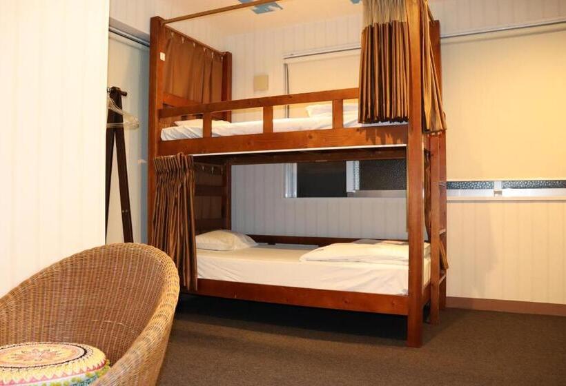 اتاق استاندارد سه نفره, Guest House Grand Naha