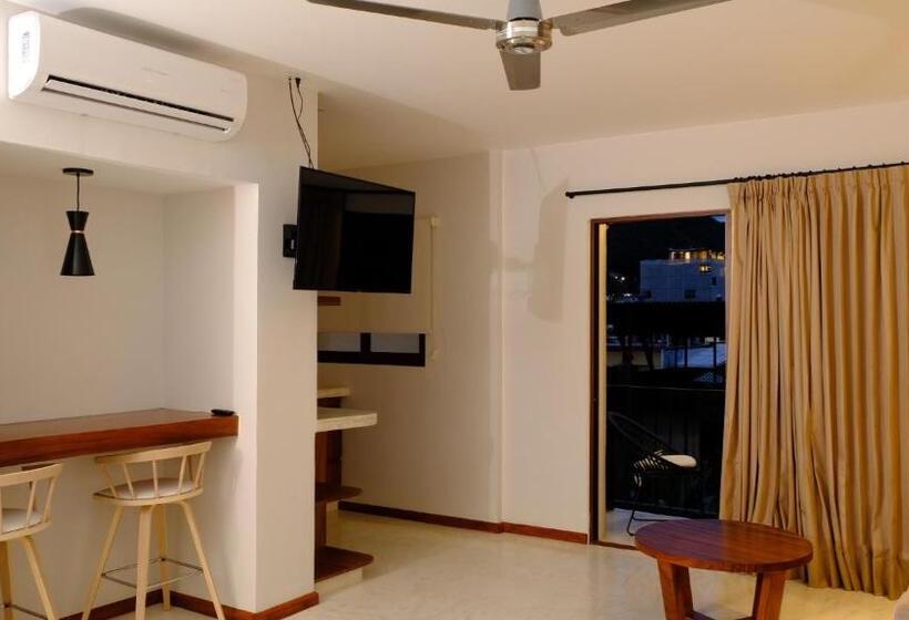 Junior Suite, Eloisa