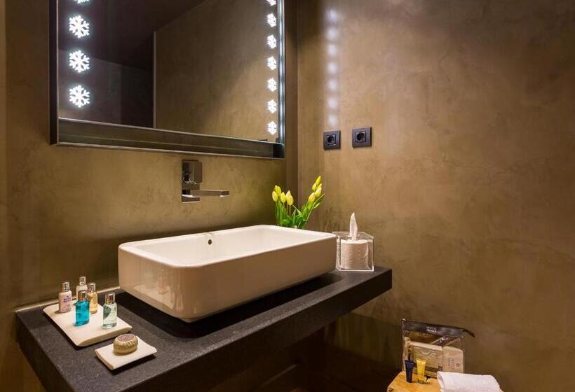 اتاق استاندارد با چشم‌انداز کوهستان, Sport Hotel Hermitage & Spa